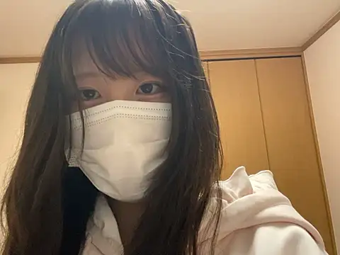 Snapshot of miniminimo_o chatting on 18, 6, 2026 miniminimo o online show from 18, 6, 2026