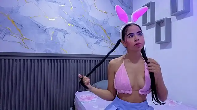 emiliana duque online show from 17, 5, 2026