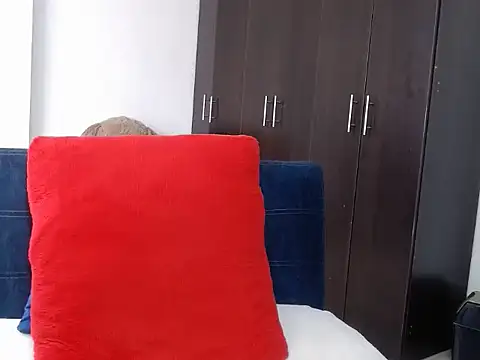red milf  online show from 30, 5, 2026