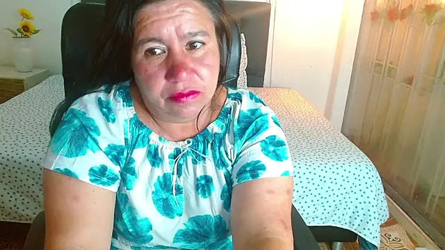 evelin 12  online show from 14, 5, 2026