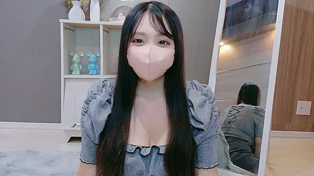 Snapshot of Runa-nn chatting on 18, 6, 2026 Runa-nn online show from 18, 6, 2026