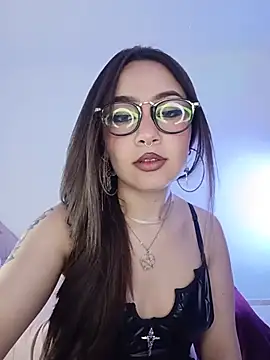 Snapshot of paariiss_ chatting on 18, 5, 2026 paariiss online show from 18, 5, 2026