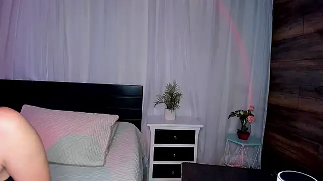 EvaSoto online show from 2, 7, 2026