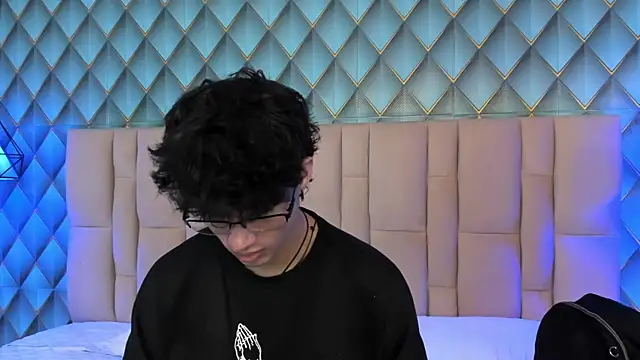 Snapshot of Sofia-Ethan chatting on 7, 6, 2026 Sofia-Ethan online show from 7, 6, 2026
