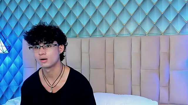 Snapshot of Sofia-Ethan chatting on 10, 6, 2026 Sofia-Ethan online show from 10, 6, 2026