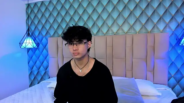 Snapshot of Sofia-Ethan chatting on 24, 6, 2026 Sofia-Ethan online show from 24, 6, 2026