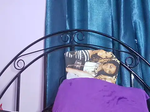 Snapshot of Sweet-razzy chatting on 24, 6, 2026 Sweet-razzy online show from 24, 6, 2026