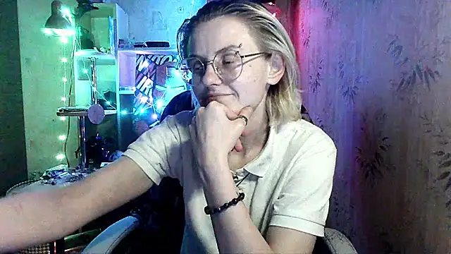 Snapshot of __Freya___ chatting on 18, 5, 2026 Freya online show from 18, 5, 2026