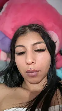 Snapshot of ariella_lovee chatting on 22, 5, 2026 ariella lovee online show from 22, 5, 2026