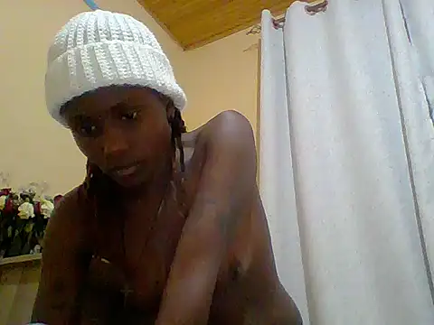 Snapshot of kiki8390 chatting on 5, 7, 2026 kiki8390 online show from 5, 7, 2026