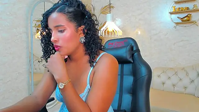 Horny Curls online show from 3, 7, 2026