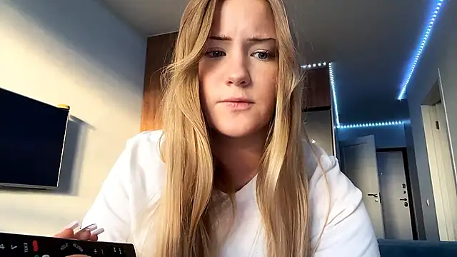 Snapshot of Lisi_Kiss_ chatting on 7, 6, 2026 Lisi Kiss online show from 7, 6, 2026
