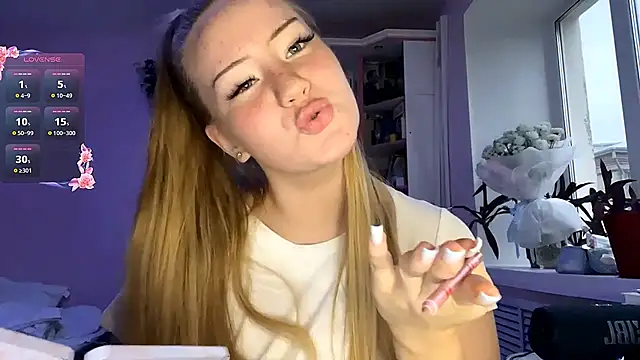Snapshot of Lisi_Kiss_ chatting on 30, 6, 2026 Lisi Kiss online show from 30, 6, 2026