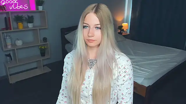 Snapshot of DeniseMekus chatting on 5, 6, 2026 DeniseMekus online show from 5, 6, 2026
