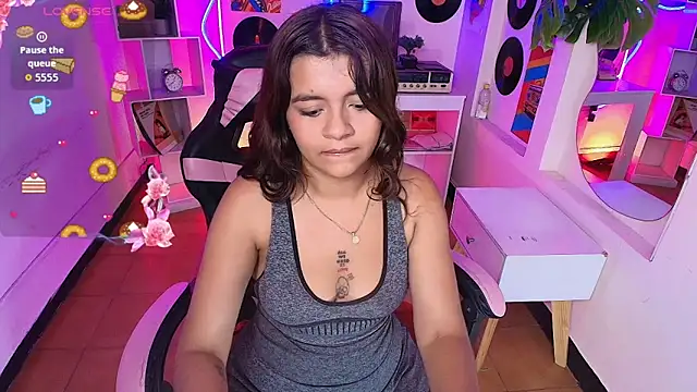 Snapshot of sweety_smile_ chatting on 24, 5, 2026 sweety smile online show from 24, 5, 2026