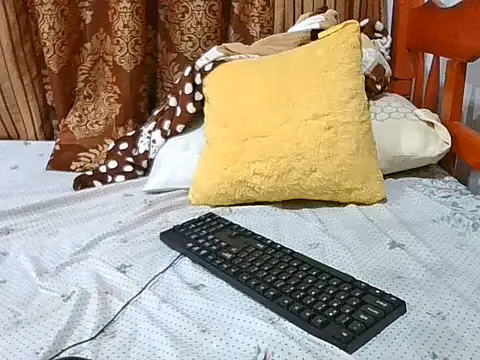 Snapshot of sweet_naughty chatting on 6, 6, 2026 sweet naughty online show from 6, 6, 2026