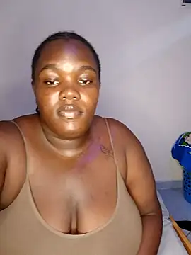 Snapshot of Petite_reicyy chatting on 18, 5, 2026 Petite reicyy online show from 18, 5, 2026