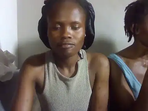 Snapshot of Candysleek_petite chatting on 26, 5, 2026 Candysleek petite online show from 26, 5, 2026