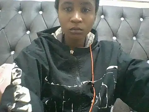 Snapshot of sweetebony_r chatting on 2, 6, 2026 sweetebony r online show from 2, 6, 2026