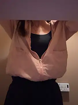 coconayui online show from 19, 5, 2026