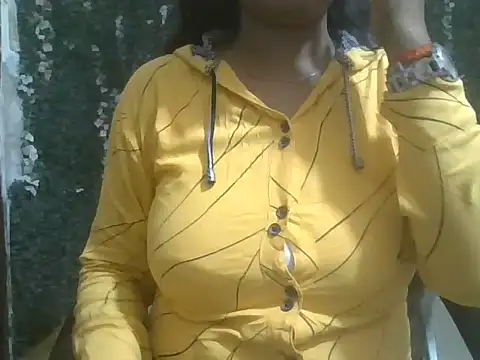 Snapshot of shallykaur chatting on 2, 6, 2026 shallykaur online show from 2, 6, 2026
