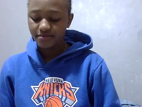 Snapshot of Petite_Ebony10 chatting on 4, 6, 2026 Petite Ebony10 online show from 4, 6, 2026