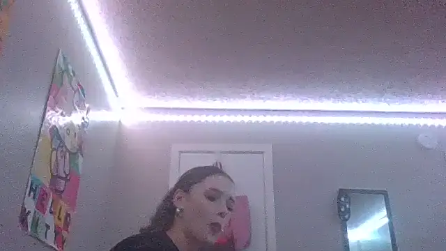 Snapshot of PinkVanilla chatting on 17, 5, 2026 PinkVanilla online show from 17, 5, 2026