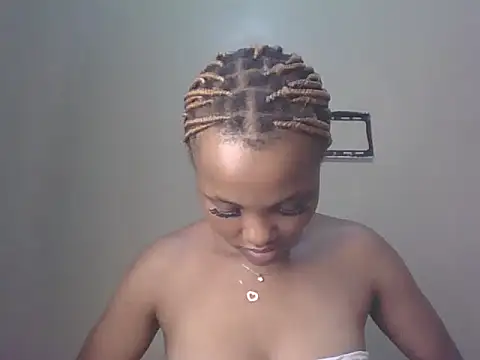 Snapshot of PrettyT5 chatting on 25, 6, 2026 PrettyT5 online show from 25, 6, 2026