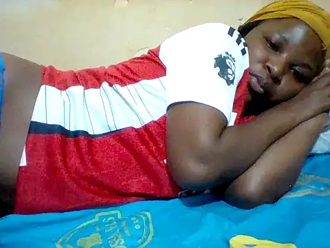 Snapshot of Camilla-Sweets chatting on 18, 5, 2026 Camilla-Sweets online show from 18, 5, 2026