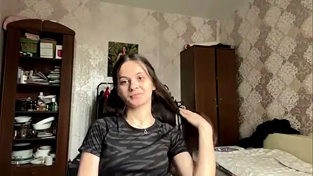 MarlynSiefkes online show from 6, 6, 2026