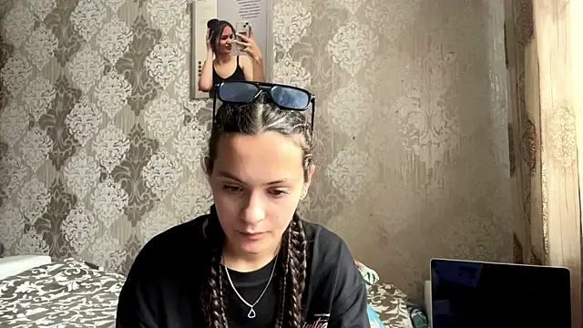 MarlynSiefkes online show from 20, 7, 2026