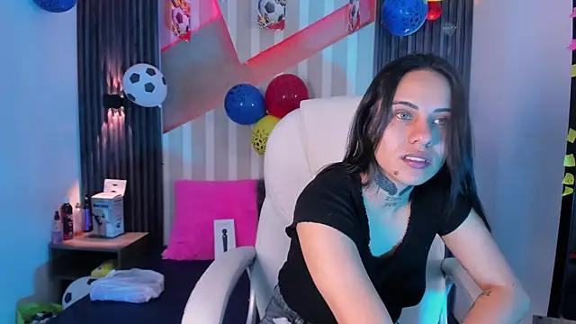 Snapshot of MadisonYoung000 chatting on 6, 7, 2026 MadisonYoung000 online show from 6, 7, 2026