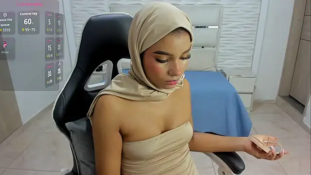 Snapshot of Layla_irfan chatting on 3, 7, 2026 Layla irfan online show from 3, 7, 2026