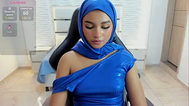 Snapshot of Layla_irfan chatting on 4, 7, 2026 Layla irfan online show from 4, 7, 2026