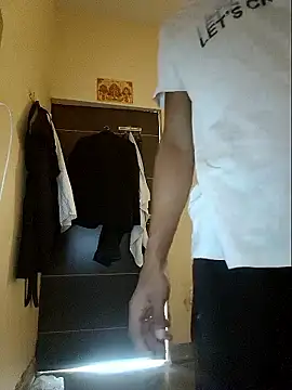 Snapshot of ROHANROY102 chatting on 3, 6, 2026 ROHANROY102 online show from 3, 6, 2026