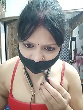 ZOYA-STRIP online show from 11, 6, 2026