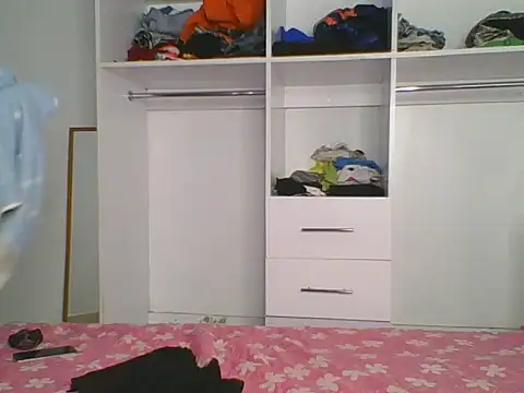 Snapshot of Sasseiqueen_ chatting on 2, 6, 2026 Sasseiqueen online show from 2, 6, 2026