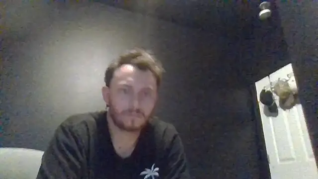 Tallhungcloudyyy online show from 17, 5, 2026
