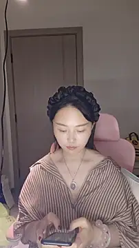 lylxili online show from 4, 6, 2026