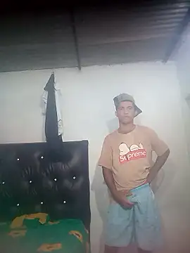 Snapshot of soymartinez2004 chatting on 7, 6, 2026 soymartinez2004 online show from 7, 6, 2026