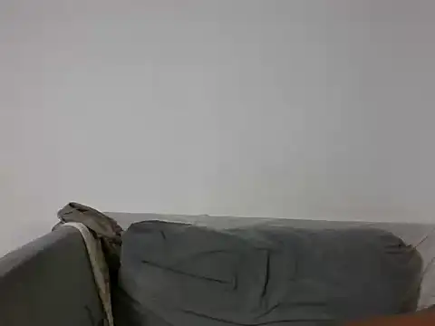 Snapshot of Sleek_petite chatting on 1, 6, 2026 Sleek petite online show from 1, 6, 2026