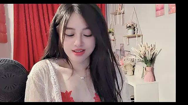 Snapshot of Bee-Cherry chatting on 24, 6, 2026 Bee-Cherry online show from 24, 6, 2026