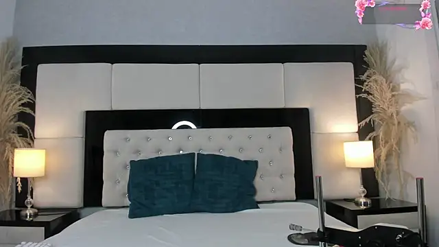 Snapshot of SummerLuna chatting on 20, 6, 2026 SummerLuna online show from 20, 6, 2026