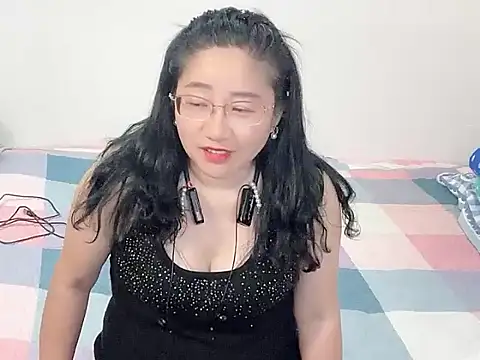 Sophie-998 online show from 18, 5, 2026