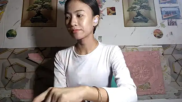 Snapshot of DeeannGunby chatting on 28, 5, 2026 DeeannGunby online show from 28, 5, 2026