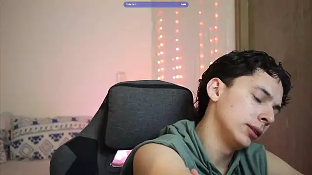 Snapshot of archi_love chatting on 25, 4, 2026 archi love online show from 25, 4, 2026