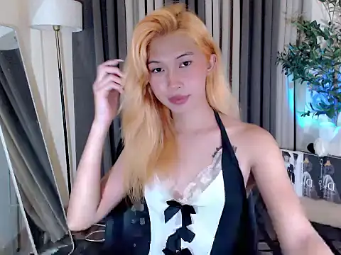 urdreamgirl mika27 online show from 27, 7, 2026