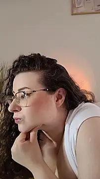 Snapshot of Elissa_Floyd__ chatting on 8, 7, 2026 Elissa Floyd online show from 8, 7, 2026