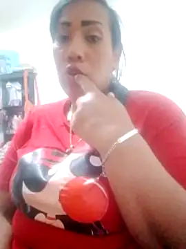 Snapshot of OliviaWilliamm chatting on 20, 6, 2026 OliviaWilliamm online show from 20, 6, 2026