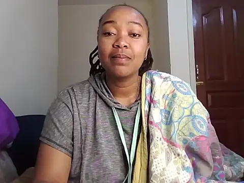 Snapshot of atara_seren chatting on 17, 6, 2026 atara seren online show from 17, 6, 2026